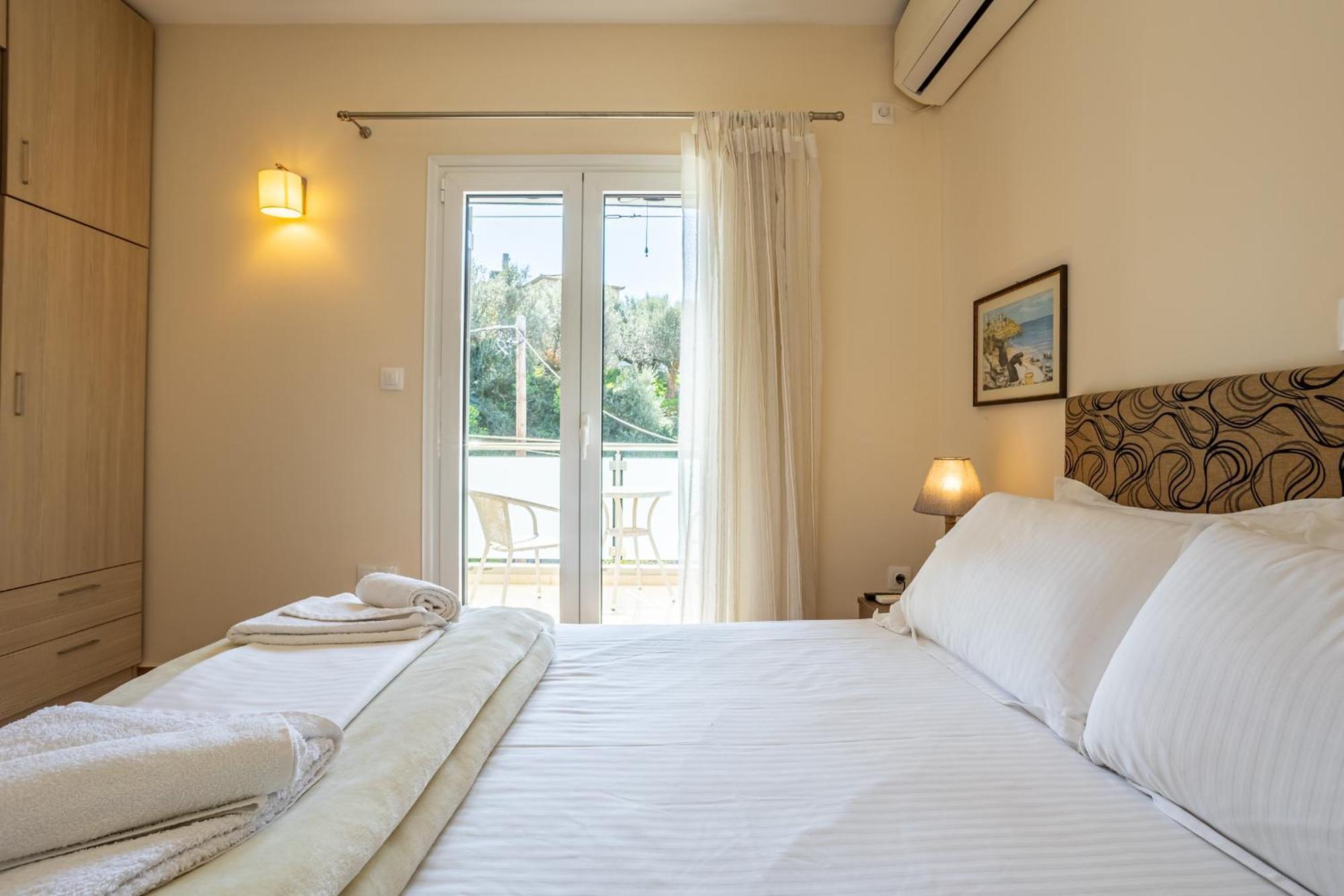Avia Blue Maisonettes - Messinia Gulf Retreat 外观 照片