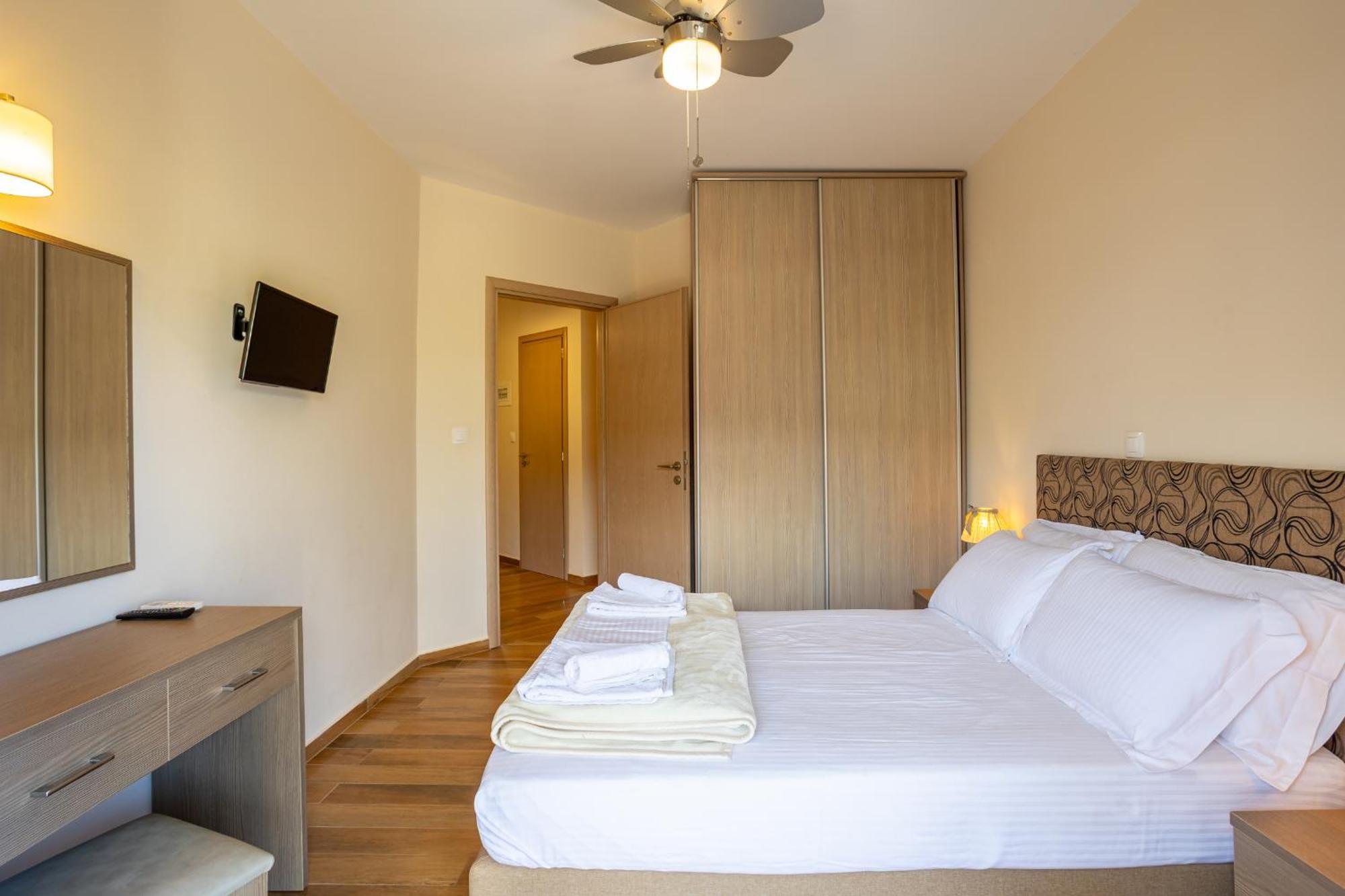 Avia Blue Maisonettes - Messinia Gulf Retreat 外观 照片